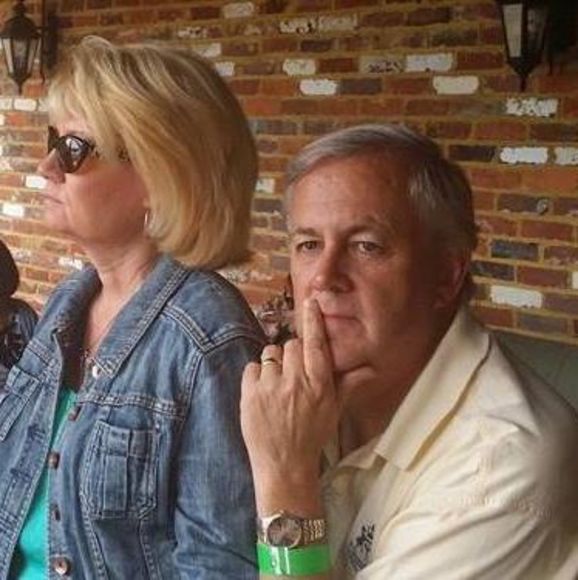 Meet your Posher, Julie - Picture 1 of 1